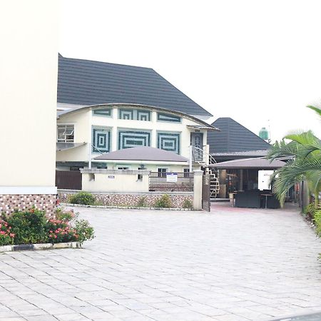 Royal Charlin Hotel And Suites Port Harcourt Esterno foto